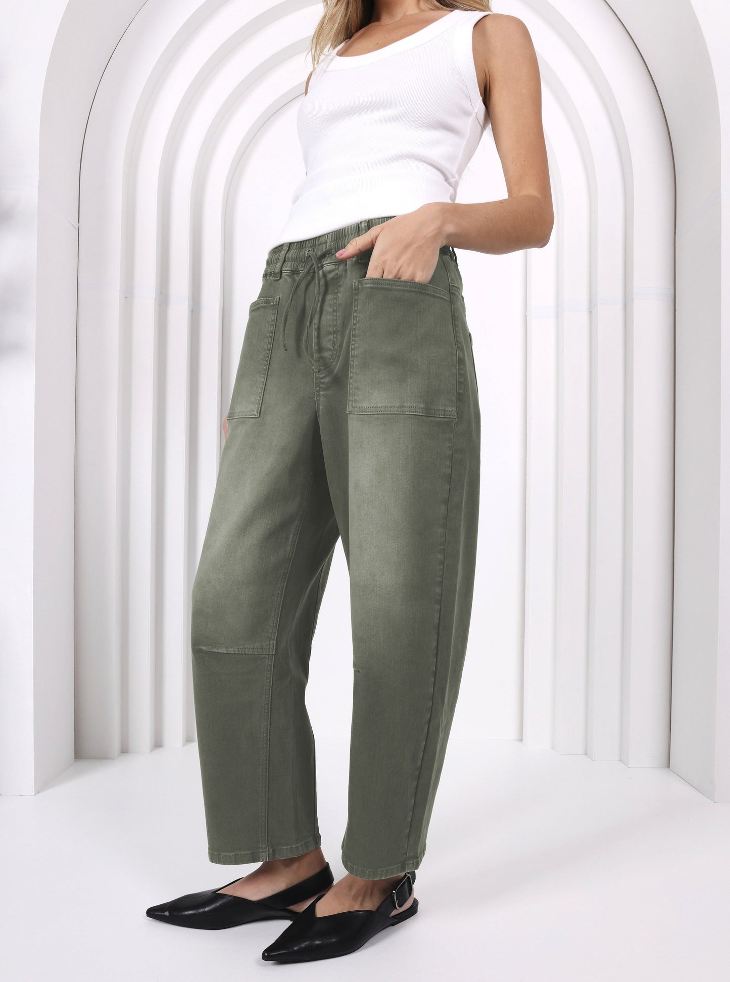 Leo Barrel Jeans | Khaki