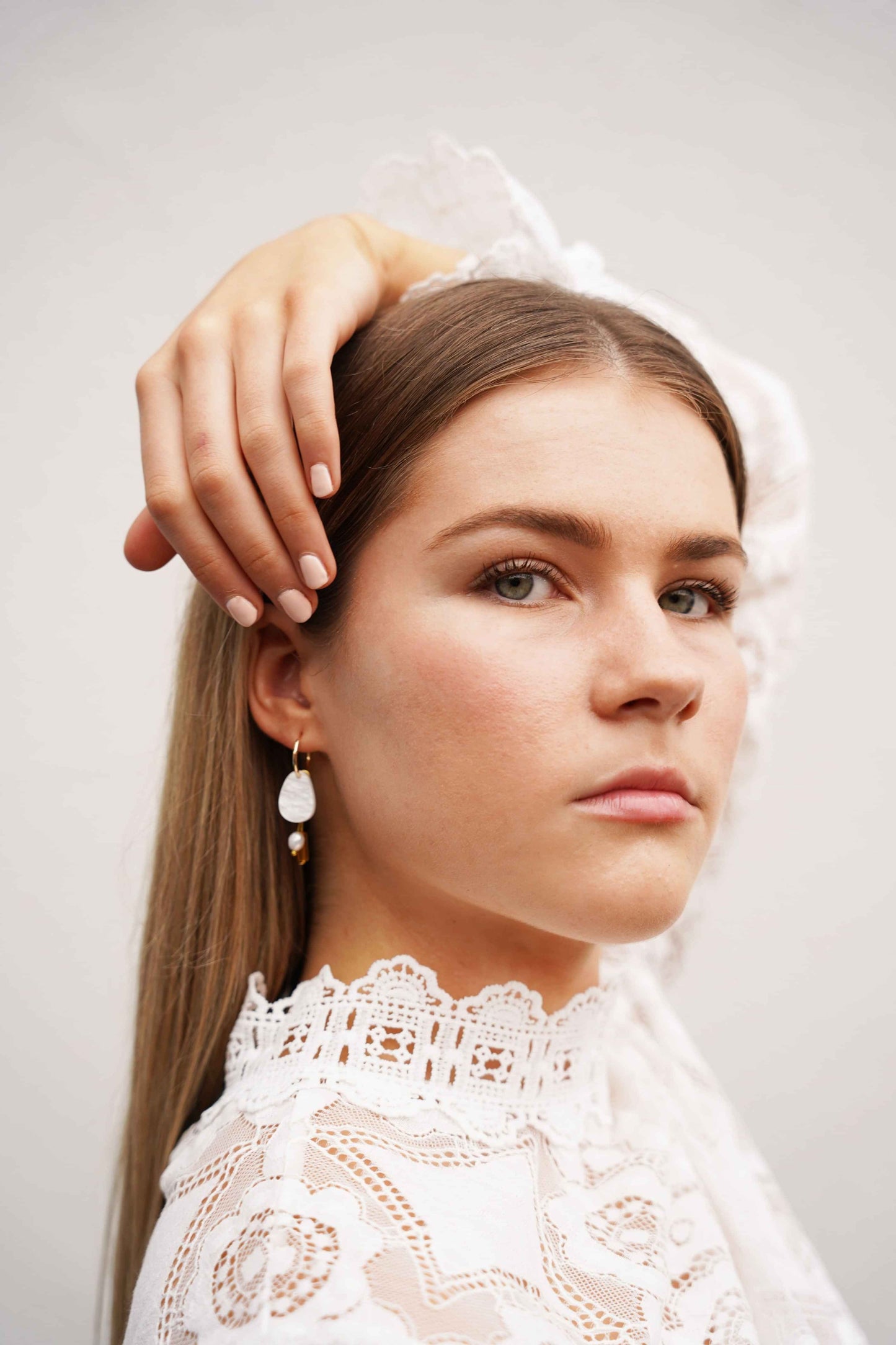 Chloe Earrings | Pearl