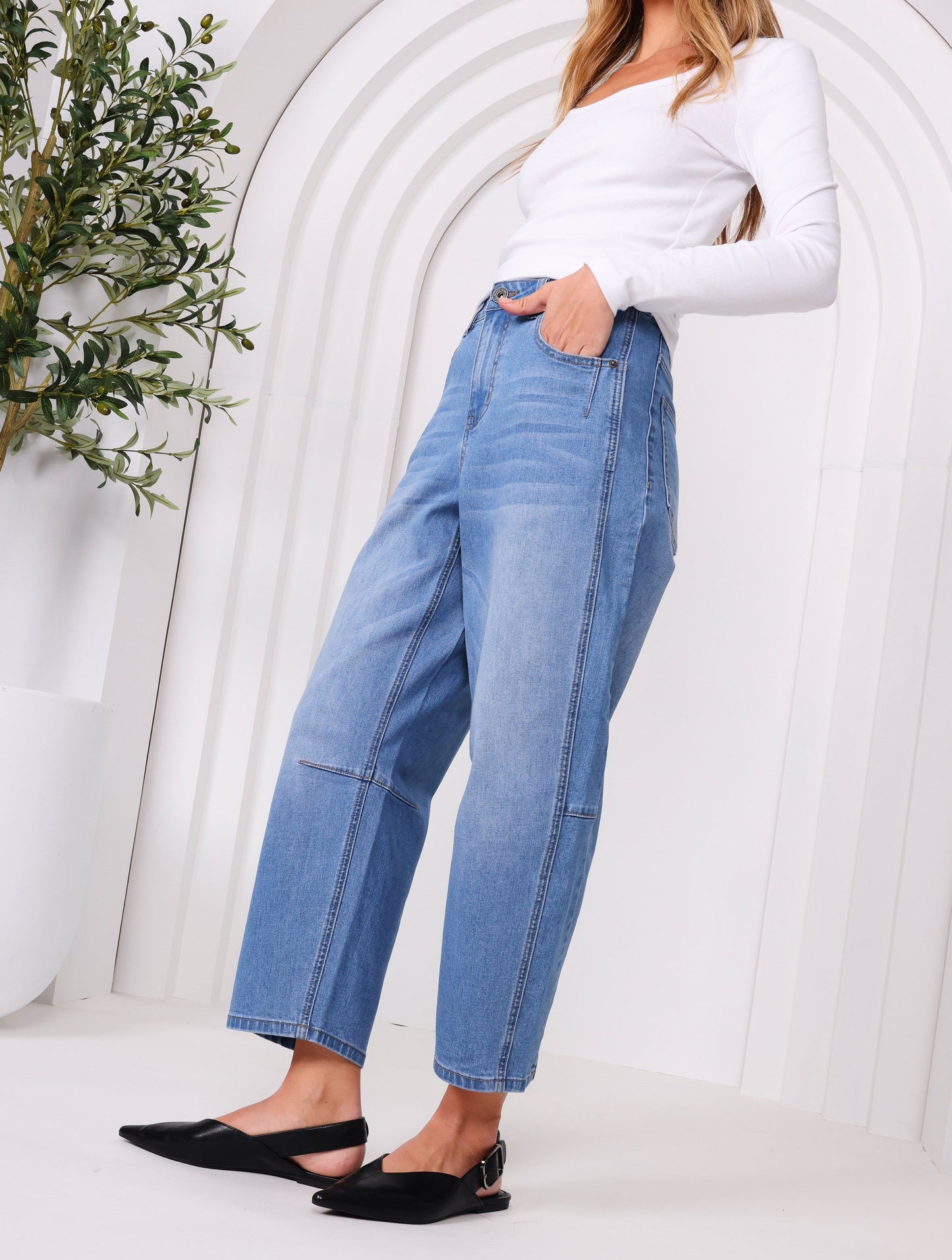 Toni Barrel Jeans | Light Blue