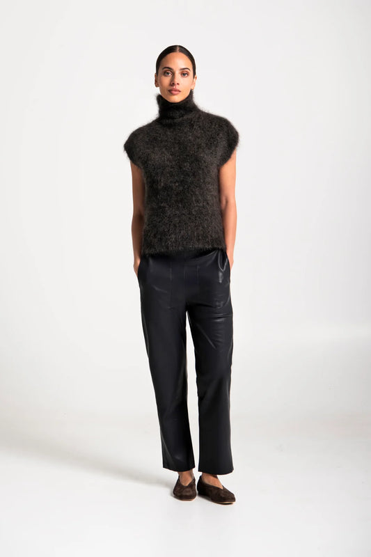 Lerwick Funnel Neck Vest | Clove