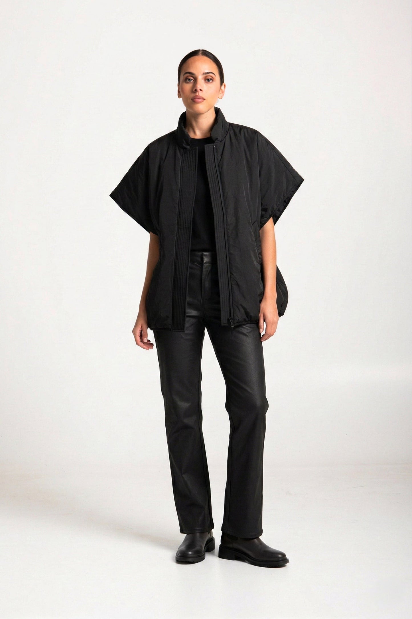 Nairn Vest | Black