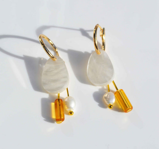 Chloe Earrings | Pearl